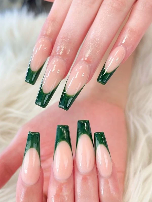 AQ Nail Spa Hampton